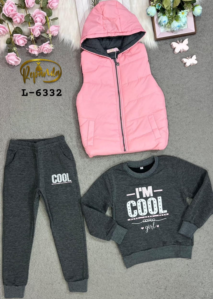 جيلي مكون من ثلاث قطع